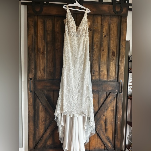 Justin Alexander Gretchen 88326 Plunging V Neck Bead Wedding Dress - Picture 14 of 17